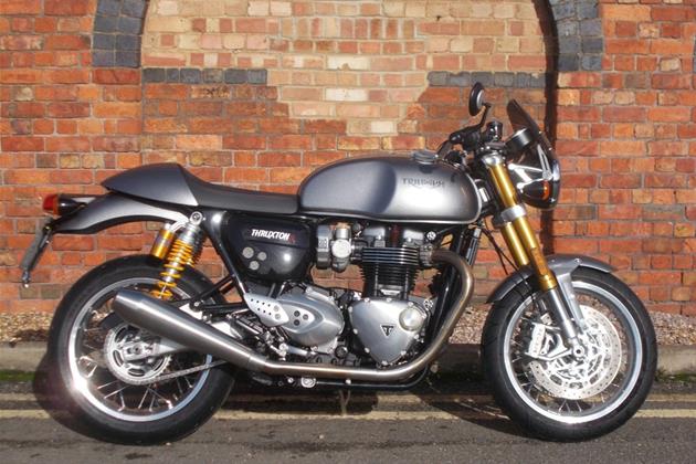 TRIUMPH THRUXTON 1200 R