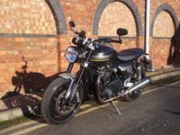 TRIUMPH SPEED TWIN 1200