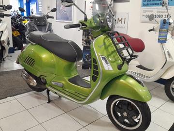 PIAGGIO VESPA GTS300