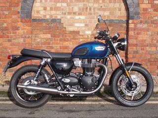 TRIUMPH BONNEVILLE T100 