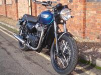 TRIUMPH BONNEVILLE T100