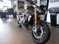 TRIUMPH SPEED TRIPLE 1200 RS