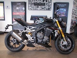 TRIUMPH SPEED TRIPLE 1200 RS 