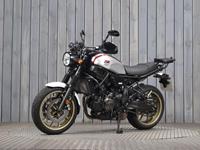 YAMAHA XSR700