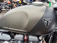 TRIUMPH SPEED TWIN 1200