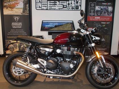 TRIUMPH SPEED TWIN 1200