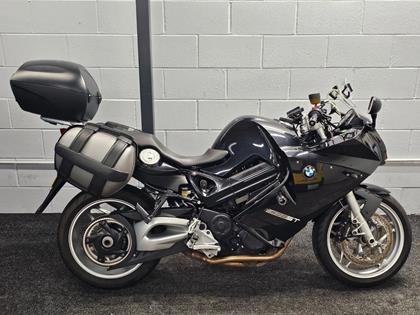 BMW F800ST