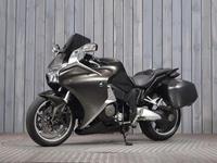 HONDA VFR1200F