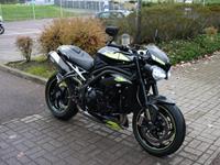 TRIUMPH SPEED TRIPLE 1050 RS