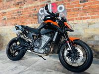 KTM 890 DUKE