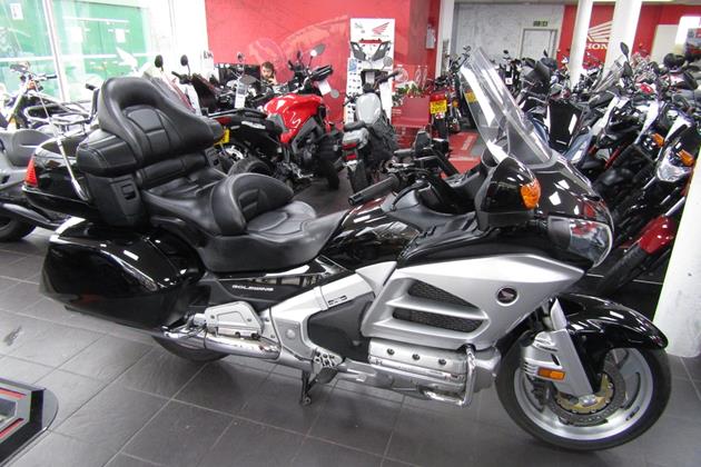 HONDA GL1800 GOLDWING