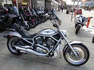 HARLEY-DAVIDSON V-ROD 