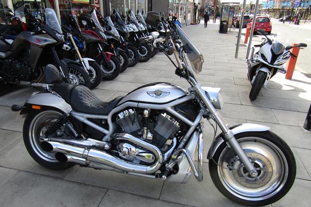 HARLEY-DAVIDSON V-ROD