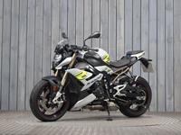 BMW S1000R