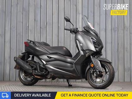 YAMAHA XMAX 125