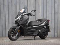 YAMAHA XMAX 125