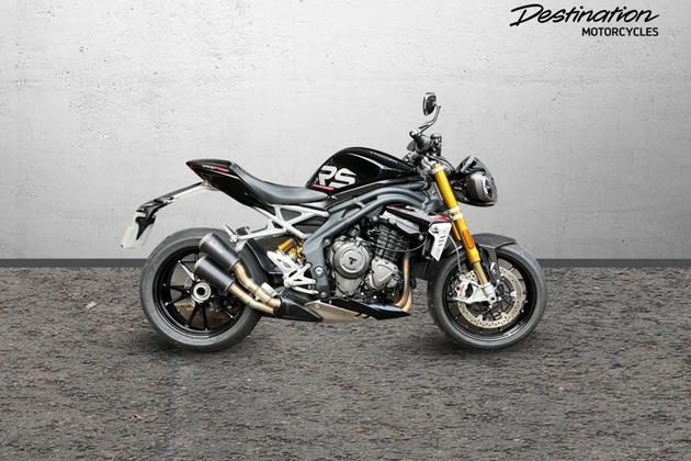 TRIUMPH SPEED TRIPLE 1200 RS