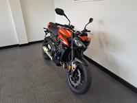 TRIUMPH STREET TRIPLE 765 R