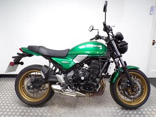 KAWASAKI Z650RS 