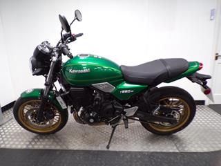 KAWASAKI Z650RS 