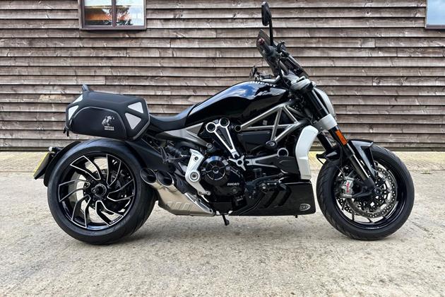 DUCATI XDIAVEL S