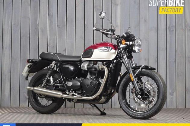 TRIUMPH BONNEVILLE T100