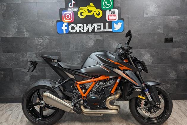 KTM 1390 SUPERDUKE R