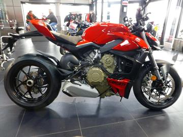 DUCATI STREETFIGHTER V4