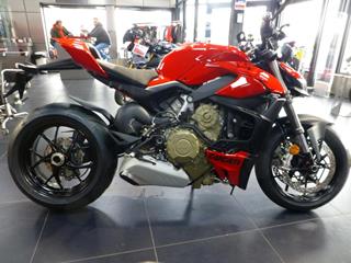 DUCATI STREETFIGHTER V4 