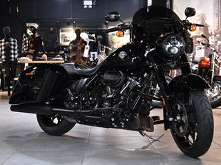 HARLEY-DAVIDSON ROAD KING 