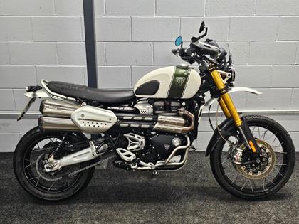 TRIUMPH SCRAMBLER 1200