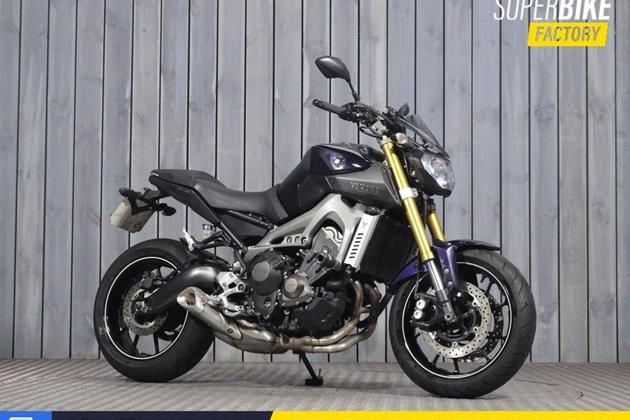 YAMAHA MT-09