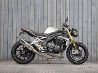 TRIUMPH SPEED TRIPLE 1200 RS