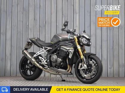 TRIUMPH SPEED TRIPLE 1200 RS