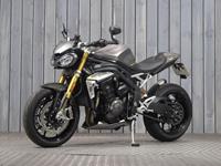 TRIUMPH SPEED TRIPLE 1200 RS