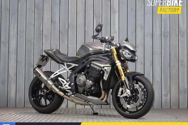 TRIUMPH SPEED TRIPLE 1200 RS