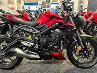 TRIUMPH STREET TRIPLE 765 RS