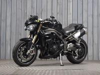 TRIUMPH SPEED TRIPLE 1050