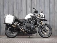 TRIUMPH TIGER 1200 EXPLORER