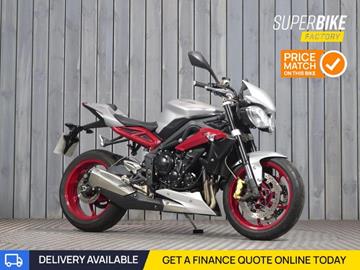 TRIUMPH STREET TRIPLE 675