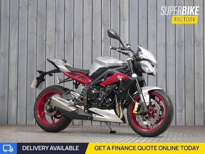 TRIUMPH STREET TRIPLE 675