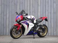 HONDA CBR1000RR FIREBLADE