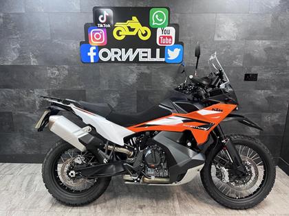 KTM 890 ADVENTURE