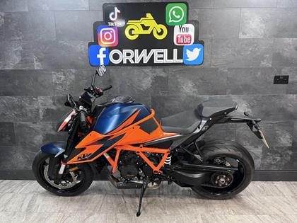 KTM 1290 SUPERDUKE R