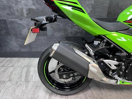 KAWASAKI NINJA 400