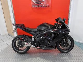 SUZUKI GSX-R750 