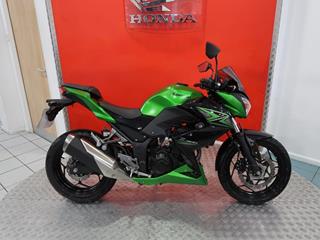 KAWASAKI Z300 