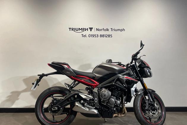 TRIUMPH STREET TRIPLE 765 R