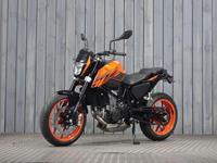 KTM 690 DUKE