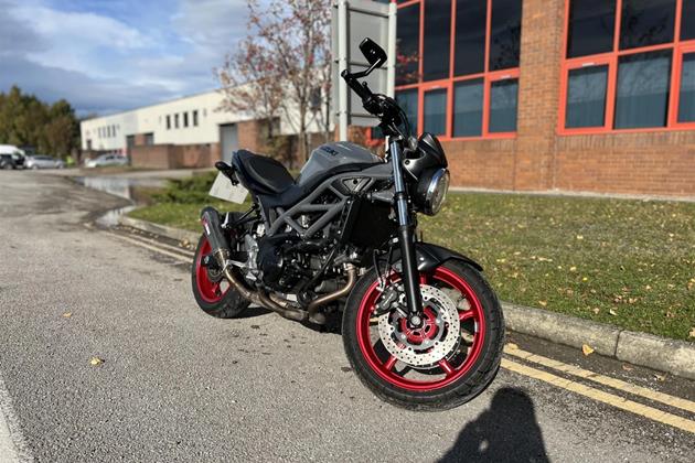 SUZUKI SV650X